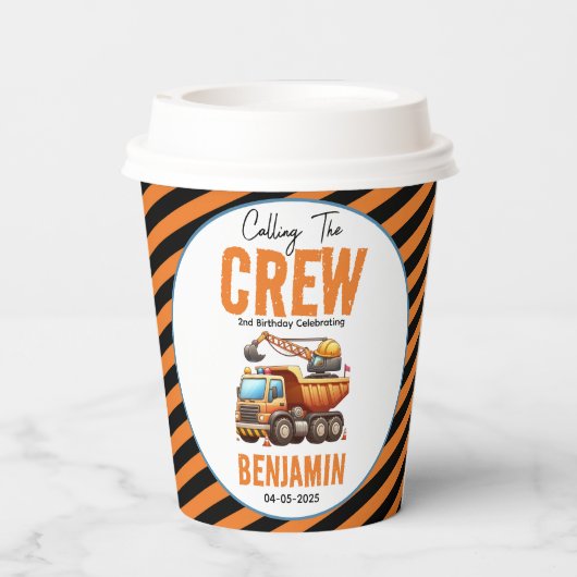 Bouwbemanning dump vrachtwagen jongen 2e verjaarda papieren bekers (Achterkant)