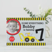 Bouwjongens 7e verjaardagsfeestuitnodiging kaart (Staand voorkant)