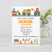 Bouwpersoneelsauto's verjaardagsfeest uitnodiging (Staand voorkant)