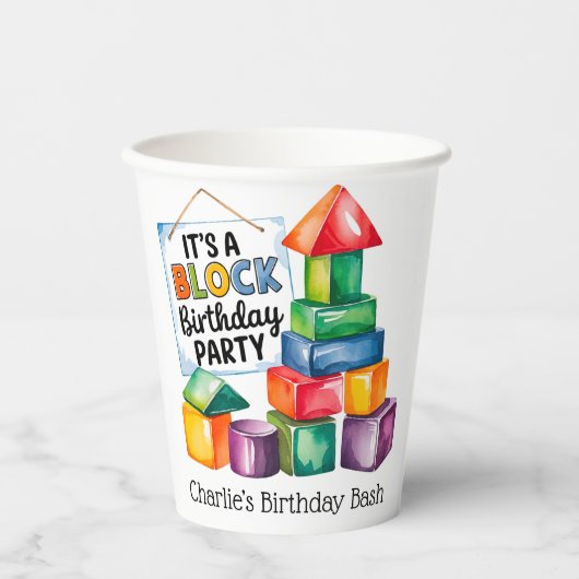 Bouwstenen bij de Birthday Bash Papieren Bekers (Voorkant)