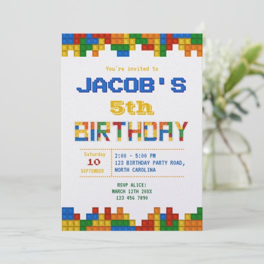 Bouwstenen Jongen Verjaardag Uitnodiging (Staand voorkant)