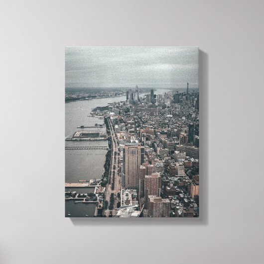 Bouwterrein in de buurt van het waterlichaam overd canvas afdruk (Voorkant)