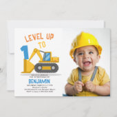 Bouwvrachtwagen Niveau Omhoog Foto Jongen 1e Verja Kaart (Voorkant)