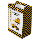 Bouwwagen voor vrachtwagens Gold Birthday Medium Cadeauzakje (Achterkant Gekanteld)