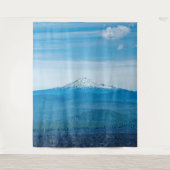 Boven boomlijn // Blauw bos en hemel Wandkleed (Voorkant)