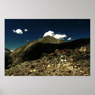 Boven de geiten poster