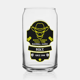 Boven de heuvel wordt het oud blikvorm glas