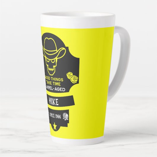 Boven de heuvel wordt het oud latte mok (Rechterhoek)