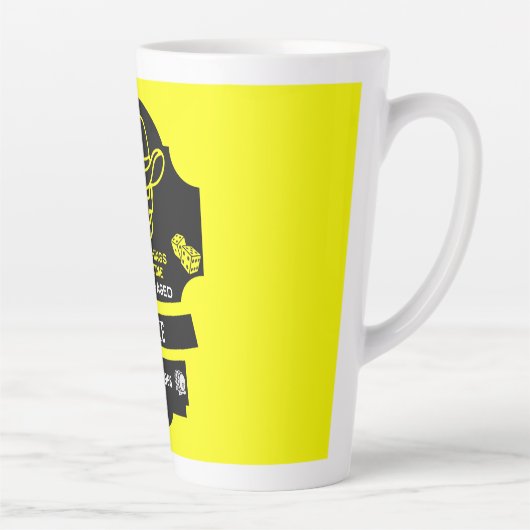 Boven de heuvel wordt het oud latte mok (Rechts)