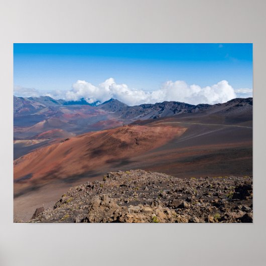 Boven Haleakala krater langs glijdende zandpad Poster (Voorkant)