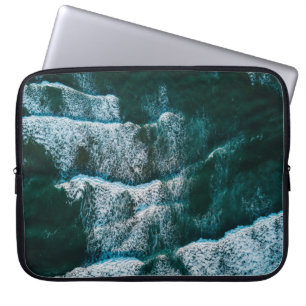 Bovenste foto van het uitzicht van het waterlichaa laptop sleeve