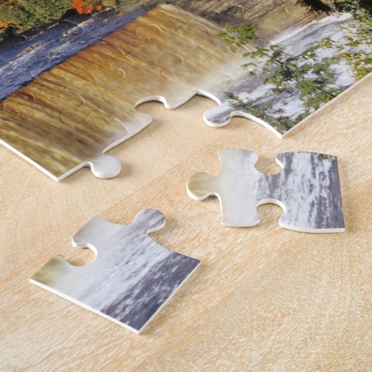 Bovenste Tahquamenon-Herfsten in UP Michigan in he Legpuzzel (Zijkant)