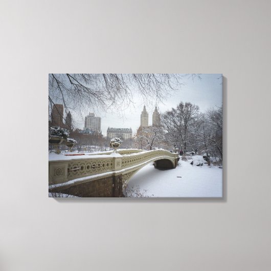 Bow Bridge - Central Park Winter Canvas Afdruk (Voorkant)