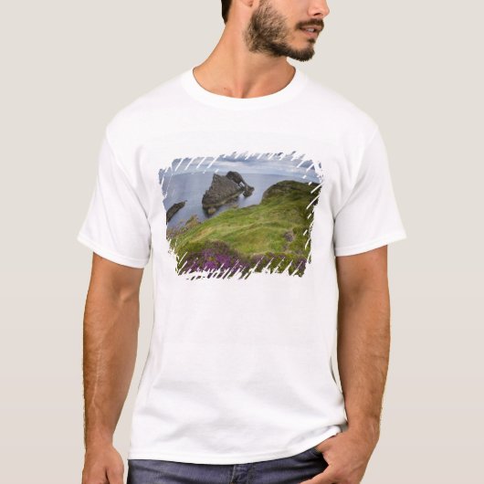 Bow Fiddle Rock, Portknockie, Schotland T-shirt (Voorkant)