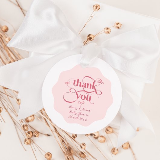 Bow Modern Minimalist Wavy Roze Meisje Baby shower Bedankjes Labels