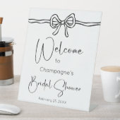 Bow Modern Script Vrijgezellenfeest welkom Reclamebord Met Voetstuk (Insitu)