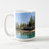 Bow-rivier in Canmore Canada Koffiemok (Links)
