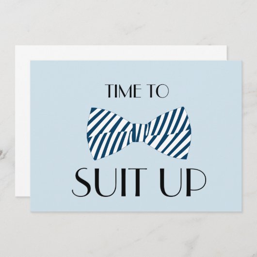 Bow Stropdas Time to Suit Groomsman Invision Card Kaart (Voorkant / Achterkant)
