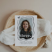 Bow Wavy Border Foto 3e verjaardag uitnodiging