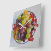 Bowl of Berries - Hyperrealistische Fruit Stilleve Vierkante Klok (Hoek)