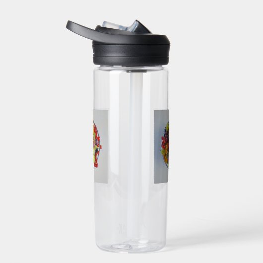 Bowl of Berries - Hyperrealistische Fruit Stilleve Waterfles (Rechts)