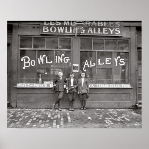 Bowling Alley, 1911. Antieke foto Poster