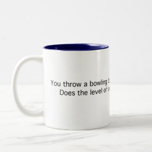 Bowling Ball: In een meer Tweekleurige Koffiemok