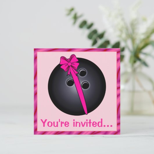 Bowling Ball met uitnodiging van Bow Birthday (Staand voorkant)