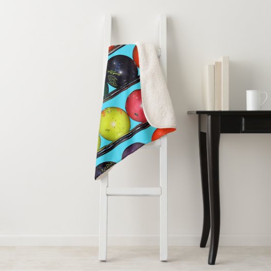 Bowling Blitz Sherpa Deken (In situ)