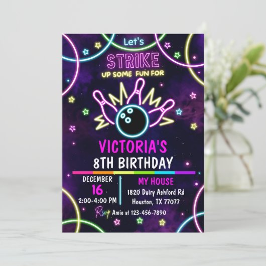 Bowling Party uitnodiging, spelden, meisje bowling Kaart (Staand voorkant)