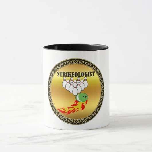 Bowling pins en ball met het woord STRIKEOLOGIST Mok (Midden)