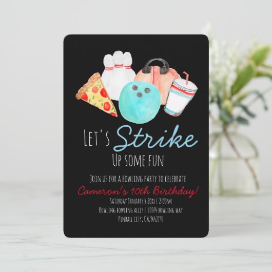Bowling verjaardagsfeestuitnodiging zwart uitnodig kaart (Staand voorkant)
