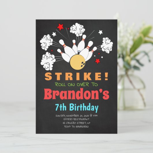 Bowling verjaardagsfeestuitnodiging zwarte jongen kaart (Staand voorkant)