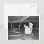bowlingbaan vrouw in witte jurk briefkaart (Voorkant / Achterkant)