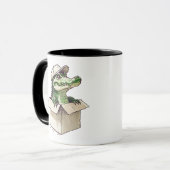 Boxed and Bothered - Grappige krokodil in een doos Mok (Voorkant links)