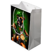 Boxer Dog Driving Bike St. Patrick's Day Medium Cadeauzakje (Achterkant Gekanteld)