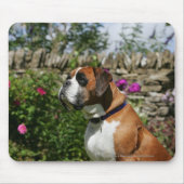 Boxer Dog in de bloemen Muismat (Voorkant)