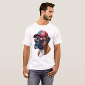 Boxer Hond Draagt Witte Rode Blauwe T-shirt (Voorkant volledig)