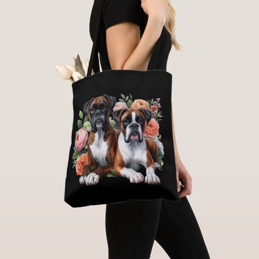 Boxer Hond Duo Tussen De Bloemen Tote Bag (Dichtbij)
