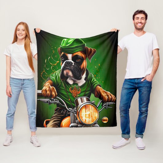 Boxer Hond Rijdt op Fiets St. Patrick's Day Fleece Deken (In situ)