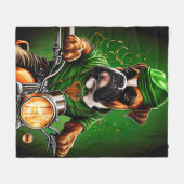 Boxer Hond Rijdt op Fiets St. Patrick's Day Fleece Deken (Voorkant (Horizontaal))