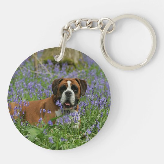 Boxer Laying in Bluebells Sleutelhanger (Achterkant)