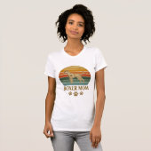 Boxer Moeder Hond Retro Zonsondergang Pootafdrukke T-shirt (Voorkant volledig)