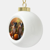 Boxer Puppy Herfst Delight Pompoen Keramische Bal Ornament (Rechts)