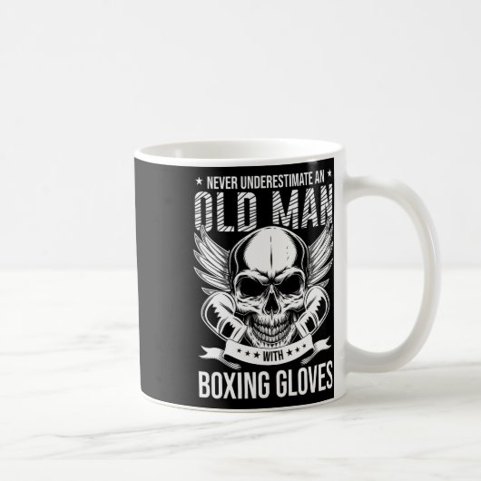 Boxing Never Underestimate An Old Man With Boxing Koffiemok (Rechts)