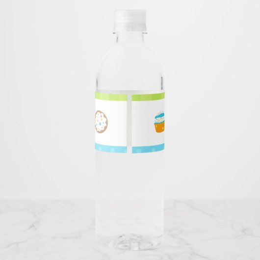 Boy Baking Birthday Party Waterfles Etiket (Achterkant)