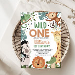 Boy Brown Green Safari Wild Een 1e Verjaardag Kaart<br><div class="desc">Boy Brown Green Safari Wild One 1st Birthday Invitation Schattigee jongenssafari of eerste verjaardagsuitnodiging met een wild thema met zes oerwouden. De achterkant van de uitnodiging is voorzien van een cheetah print patroon.</div>
