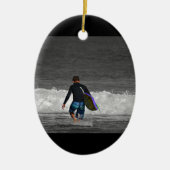 BOY EN ZIJN BOOGIE BOARD KERAMISCH ORNAMENT (Voorkant)