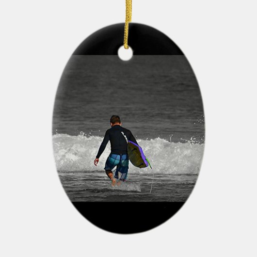BOY EN ZIJN BOOGIE BOARD KERAMISCH ORNAMENT (Voorkant)
