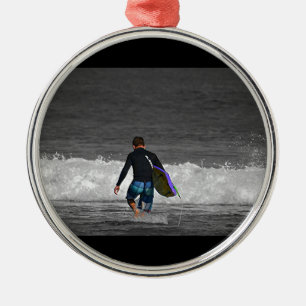 BOY EN ZIJN BOOGIE BOARD METALEN ORNAMENT